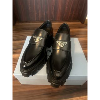 プラダ(PRADA)のプラダ　モノリス　36.5 ローファー　極美品　直営店 PRADA CHANEL(ローファー/革靴)