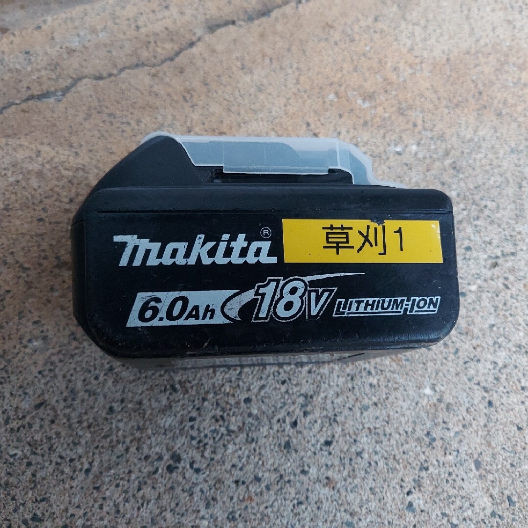 Makita(マキタ)のマキタ　MUR１９０LDZ　バッテリー付 インテリア/住まい/日用品のインテリア/住まい/日用品 その他(その他)の商品写真