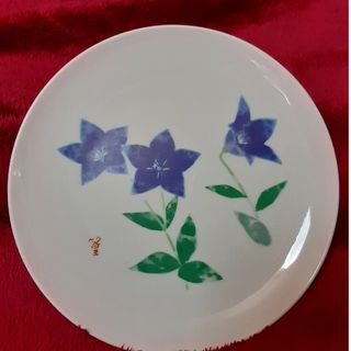 上村 画伯の絵です 先生方 共作の絵の一枚です とても素敵です(陶芸)