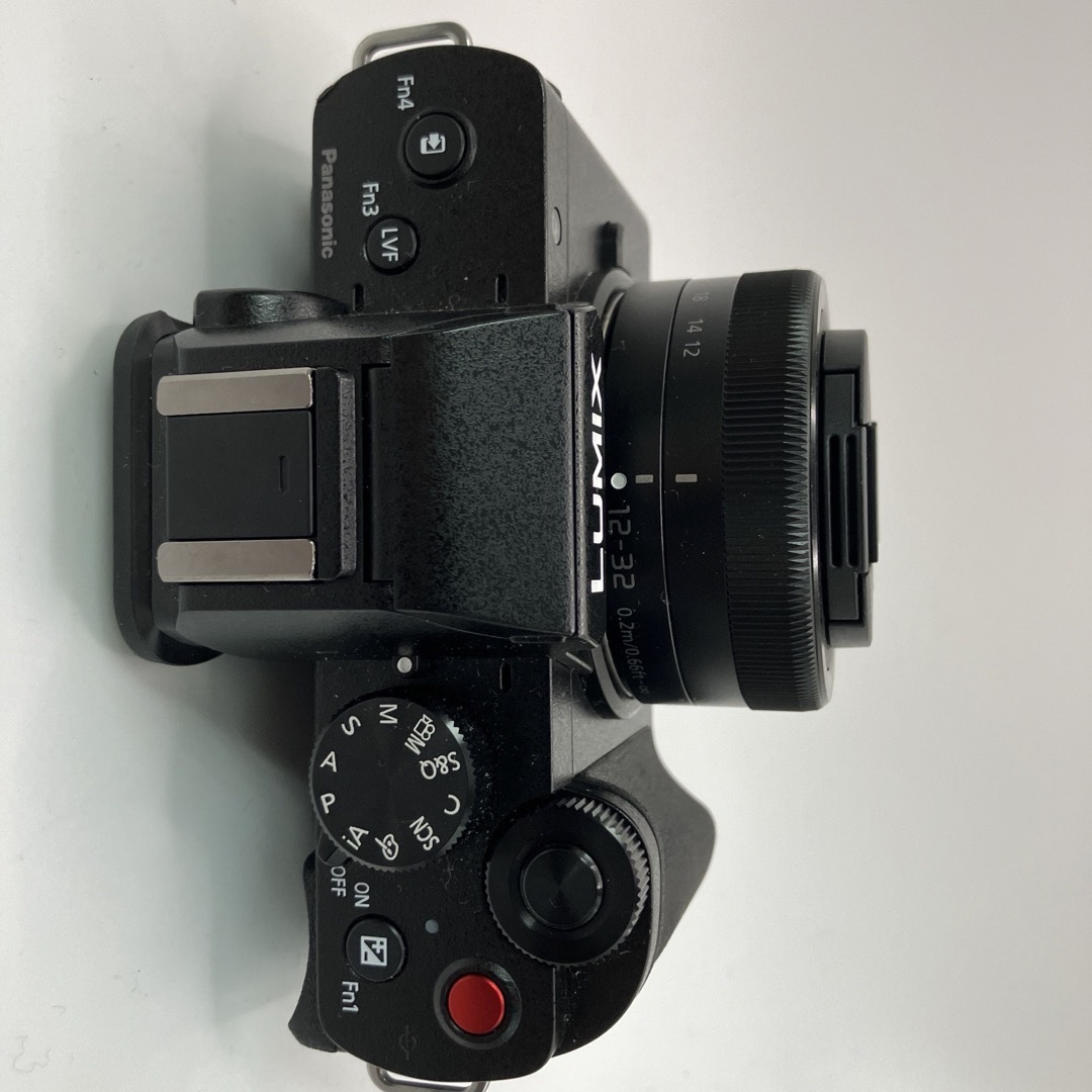 Panasonic(パナソニック)のパナソニック　LUMIX DC-G100 スマホ/家電/カメラのカメラ(コンパクトデジタルカメラ)の商品写真
