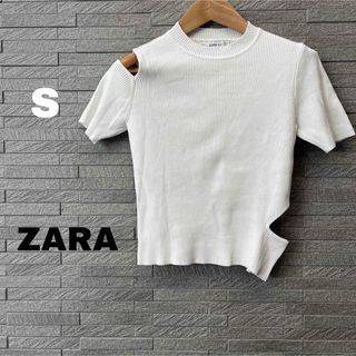 ザラ(ZARA)のザラZARA アシンメトリー 半袖 トップス 肩出し カットソー ホワイト 春夏(カットソー(半袖/袖なし))