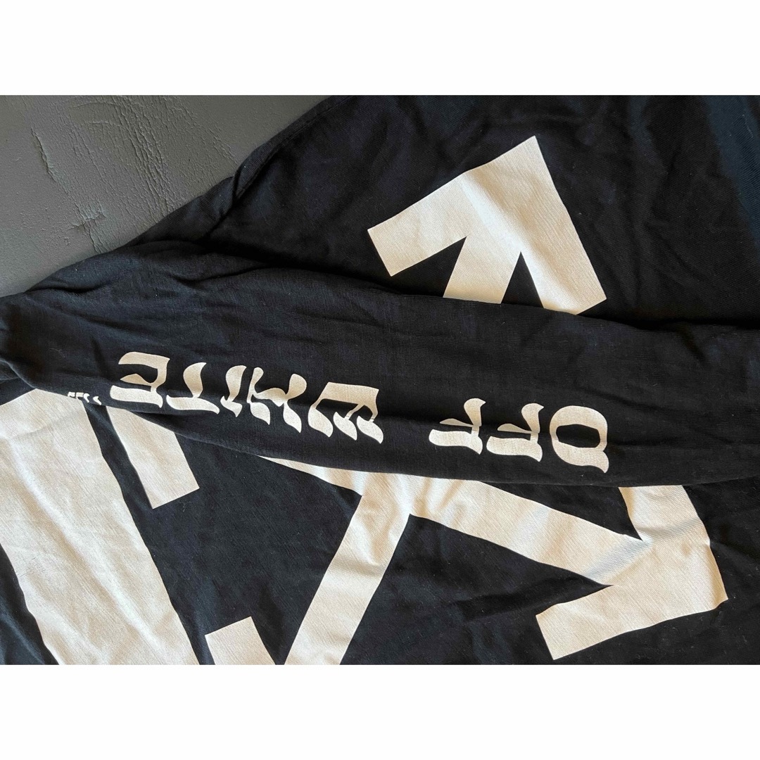 OFF-WHITE(オフホワイト)のオフホワイト　ロンT レディースのトップス(Tシャツ(長袖/七分))の商品写真