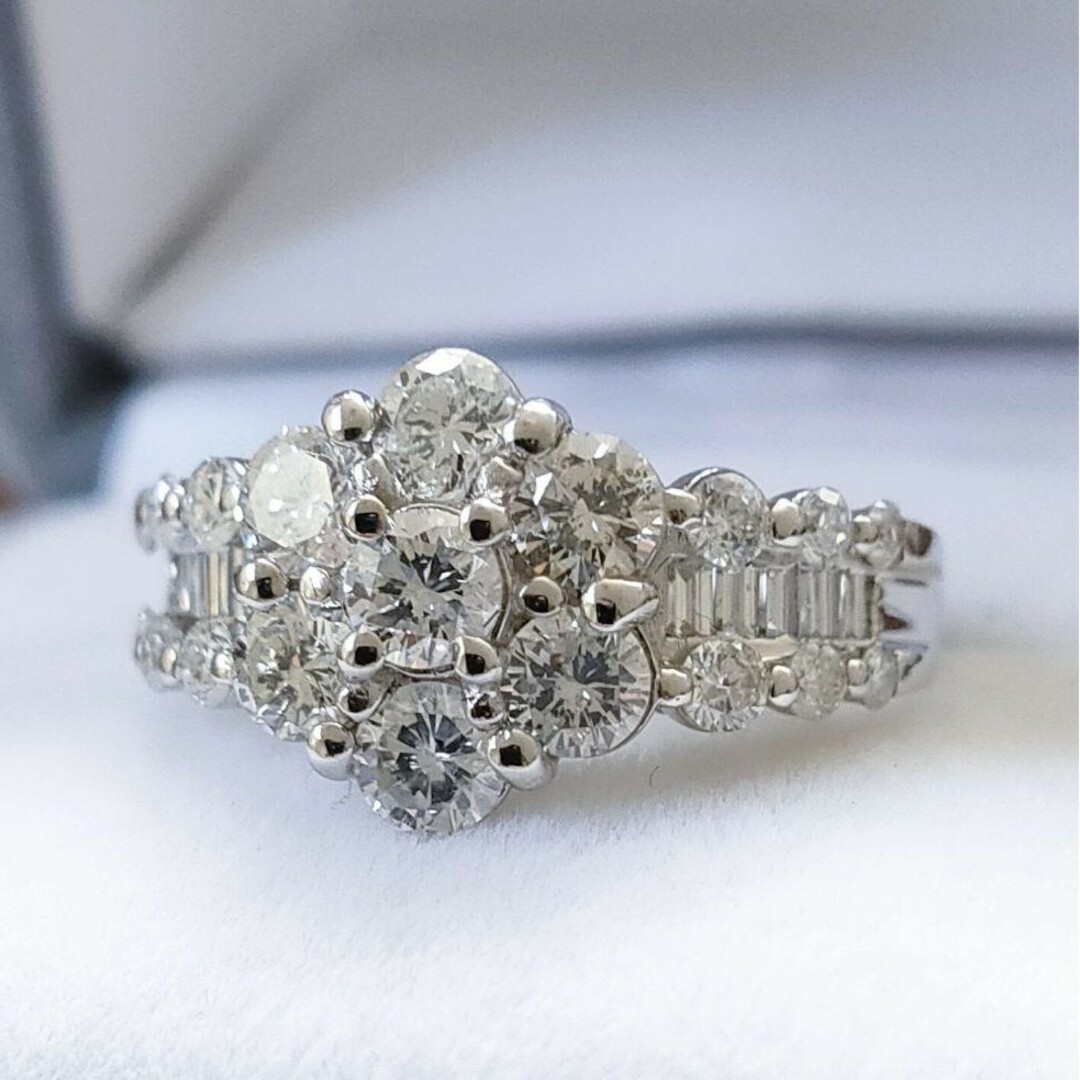 ダイヤモンド フラワー リング Pt900 2.00ct 6.8g レディースのアクセサリー(リング(指輪))の商品写真