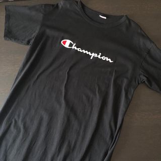 チャンピオン　半袖　ワンピース　黒　Champion 刺繍ロゴ　ロングTシャツ