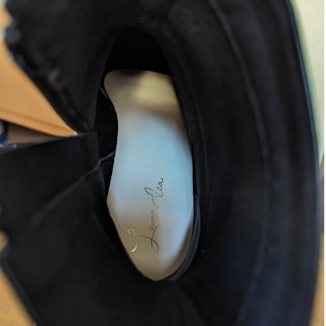 Launa Lea(ラウナレア)のラウナレア　スクエアキトゥンショートブーツ レディースの靴/シューズ(ブーツ)の商品写真