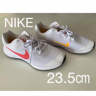 ナイキ(NIKE)のNIKE 23.5㎝　美品♡(スニーカー)