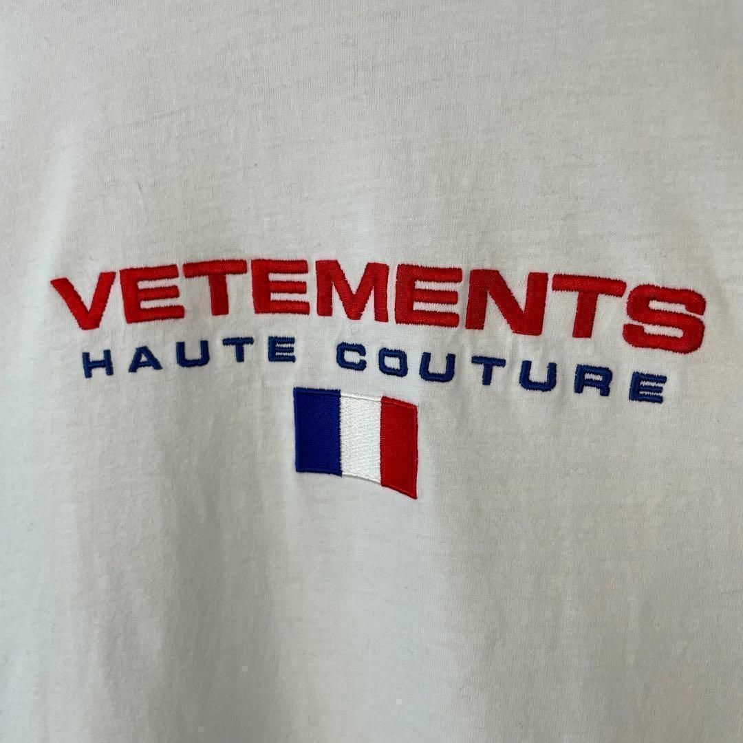 VETEMENTS(ヴェトモン)の2022ss ヴェトモン オーバーサイズ Tシャツ オートクチュールロゴ 刺繍 メンズのトップス(スウェット)の商品写真