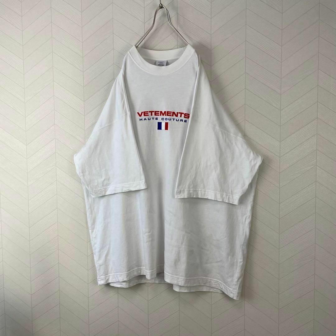 VETEMENTS(ヴェトモン)の2022ss ヴェトモン オーバーサイズ Tシャツ オートクチュールロゴ 刺繍 メンズのトップス(スウェット)の商品写真