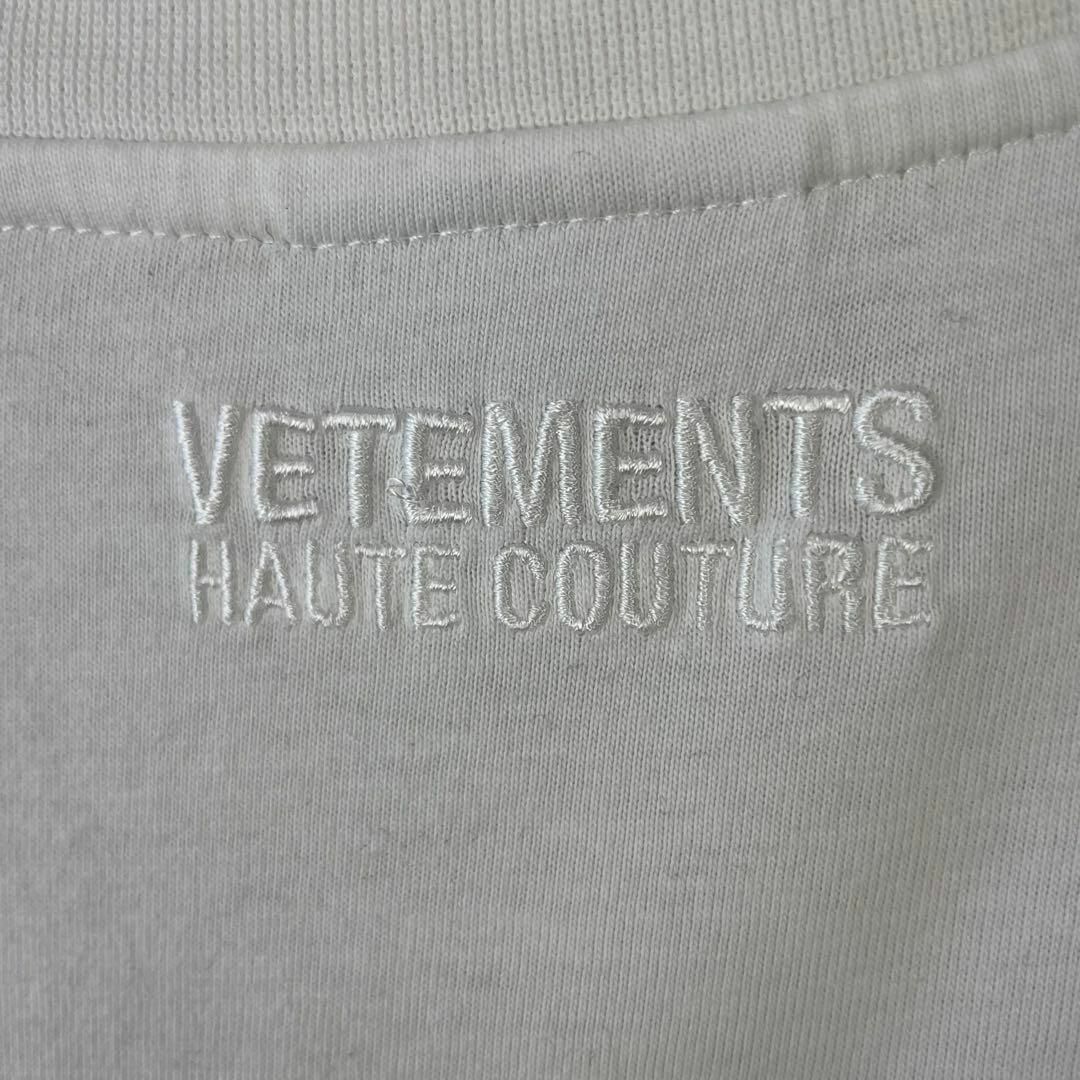 VETEMENTS(ヴェトモン)の2022ss ヴェトモン オーバーサイズ Tシャツ オートクチュールロゴ 刺繍 メンズのトップス(スウェット)の商品写真