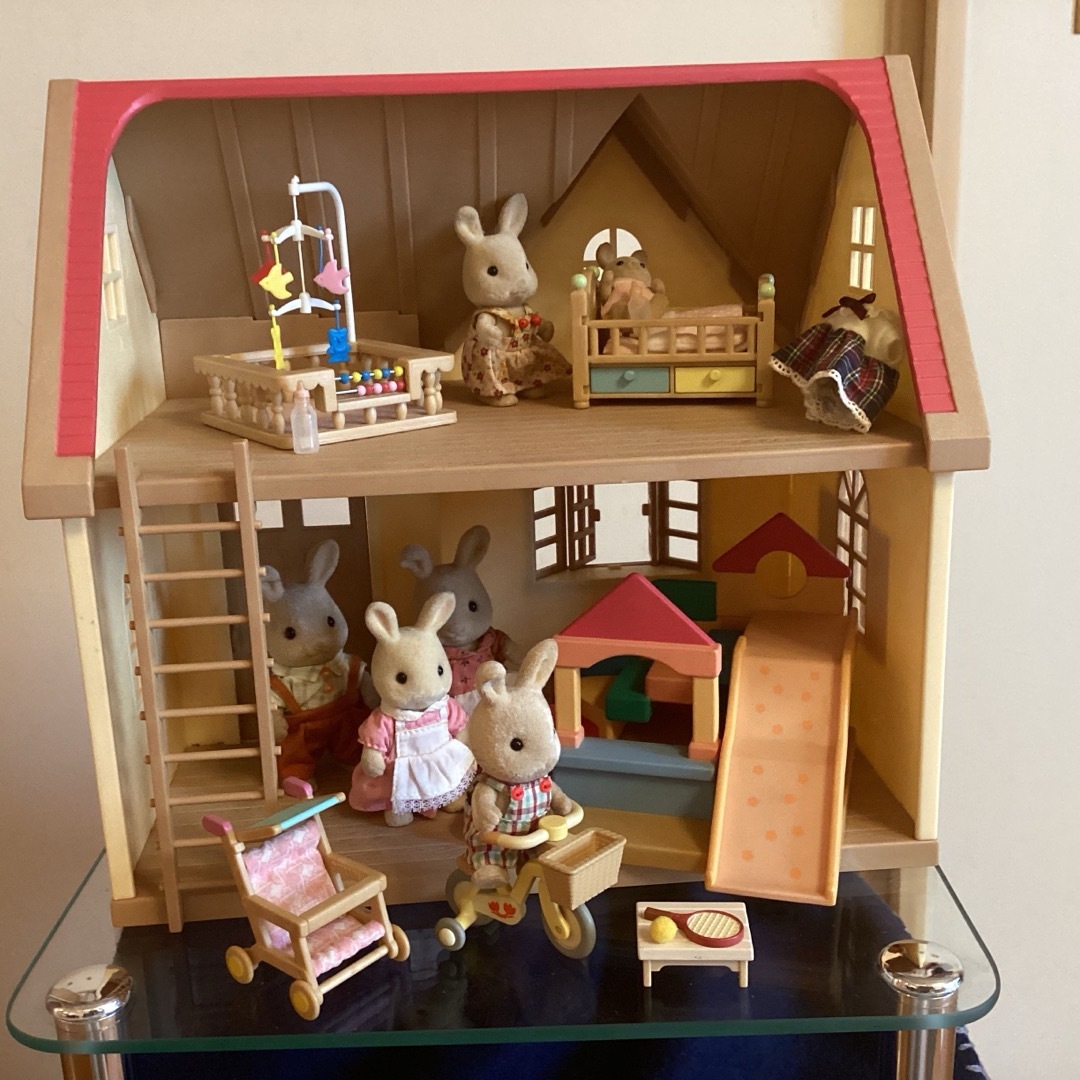 シルバニアファミリー - シルバニア きいちご林のかわいいお家 シルバニアファミリー - シルバニア きいちご林のかわいいお家