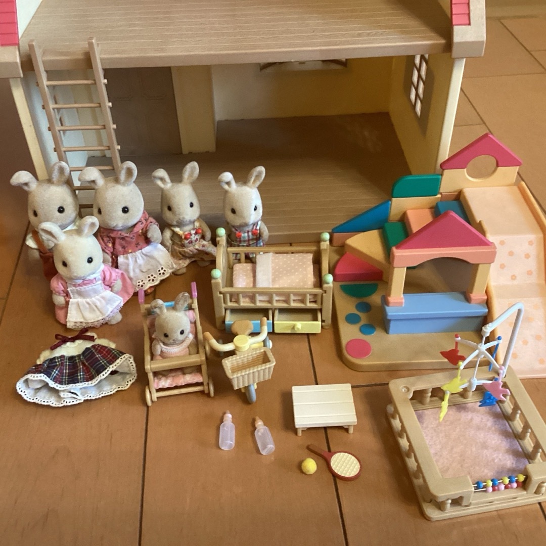 シルバニアファミリー - シルバニア きいちご林のかわいいお家 シルバニアファミリー - シルバニア きいちご林のかわいいお家