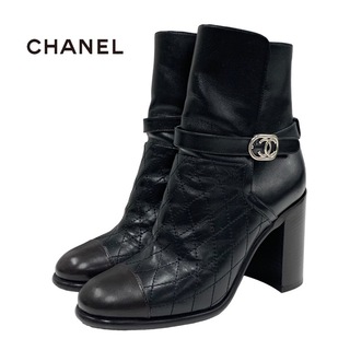 シャネル(CHANEL)のシャネル CHANEL ブーツ ショートブーツ 靴 シューズ ココマーク マトラッセ カーフスキン ブラック ブラウン 黒(ブーツ)