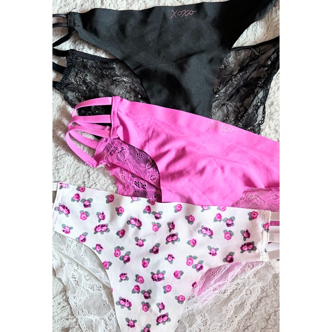 XOXO(キスキス)の新品✨️ショーツ3枚セット♥️アメリカ購入 レディースの下着/アンダーウェア(ブラ&ショーツセット)の商品写真