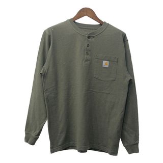 カーハート(carhartt)のCarhartt カーハート ヘンリーネック ポケット 長袖Ｔシャツ ワンポイントロゴ カーキ (メンズ M) 中古 古着 Q2184(Tシャツ/カットソー(七分/長袖))