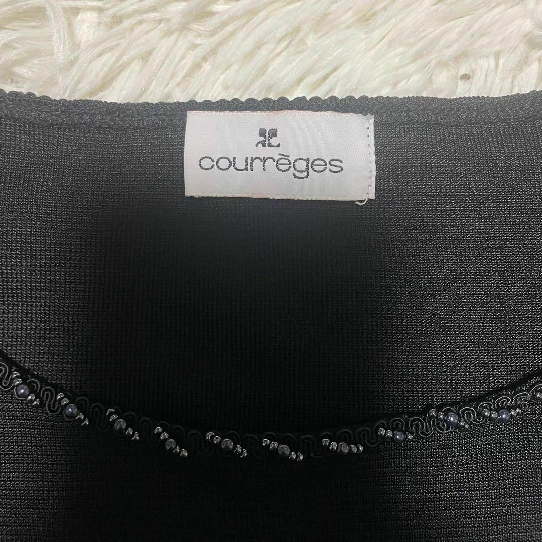 Courreges(クレージュ)の【courreges】半袖 ニット ビジュー 黒 ロゴ レディースのトップス(ニット/セーター)の商品写真