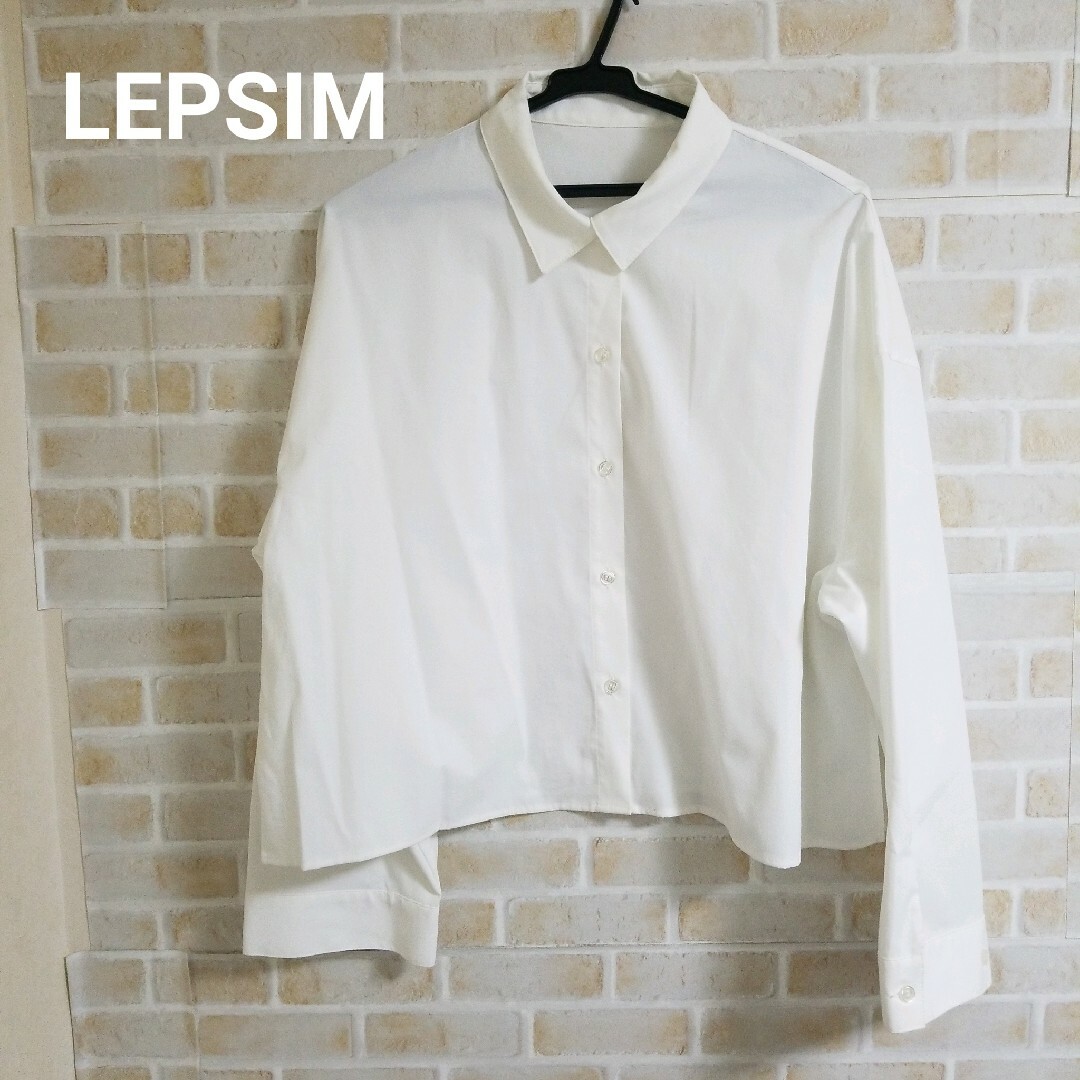 LEPSIM(レプシィム)のLEPSIM ショート丈シャツ レディースのトップス(シャツ/ブラウス(長袖/七分))の商品写真