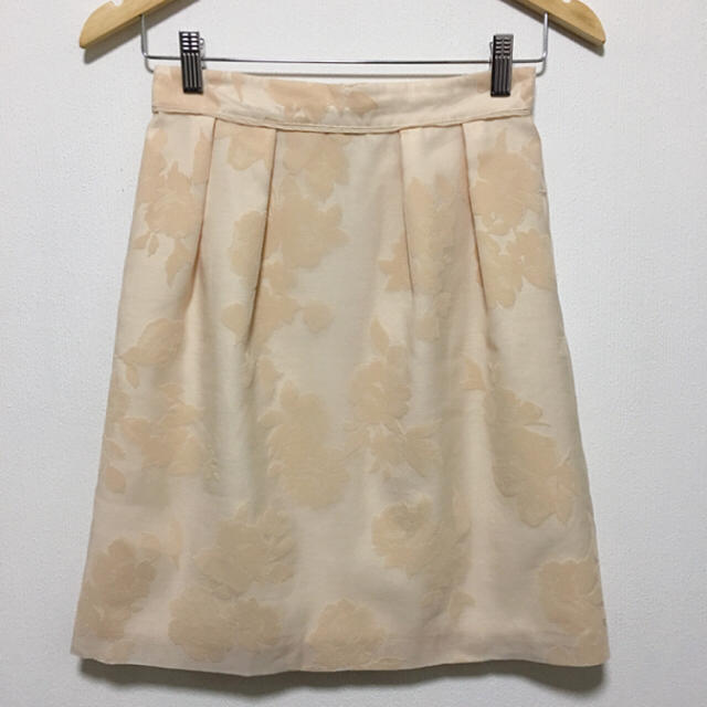 Debut de Fiore(デビュードフィオレ)の【美品】Debut de Fiore オーガンジー  花柄スカート レディースのスカート(ひざ丈スカート)の商品写真