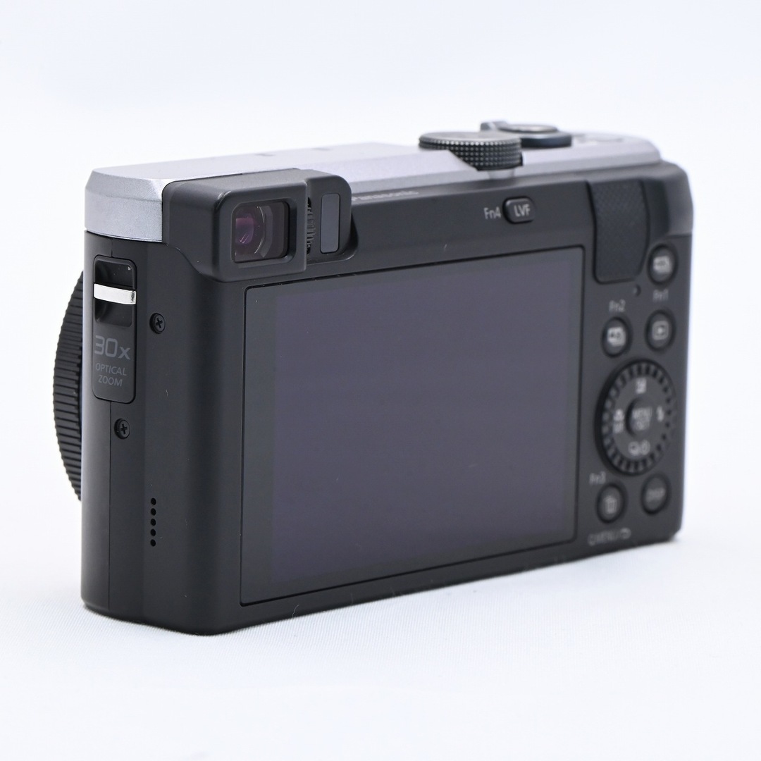 Panasonic(パナソニック)のPanasonic LUMIX DMC-TZ85-S シルバー スマホ/家電/カメラのカメラ(コンパクトデジタルカメラ)の商品写真