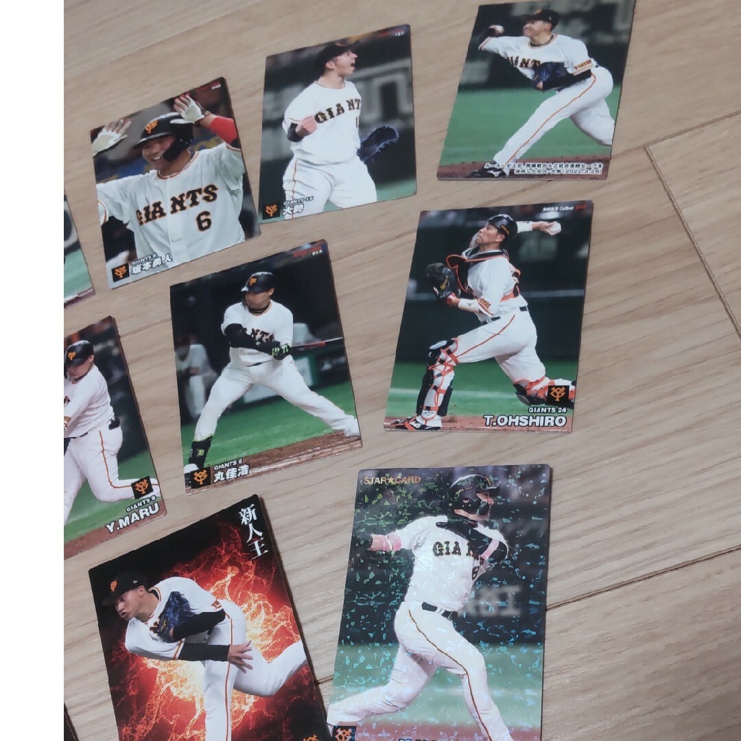 カルビー プロ野球カード【巨人】 エンタメ/ホビーのタレントグッズ(スポーツ選手)の商品写真