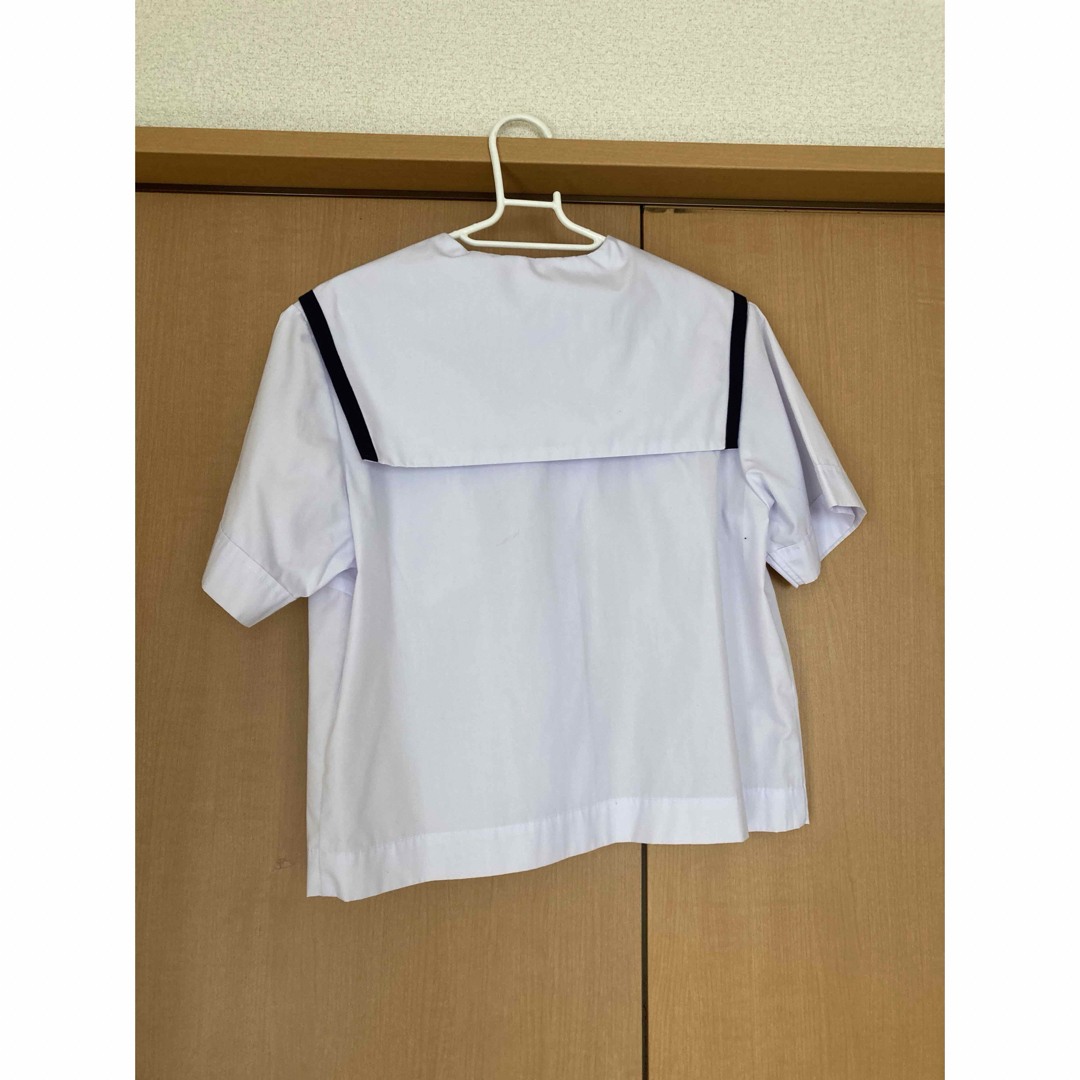 制服　ブラウス　夏服　汚れあり レディースのトップス(シャツ/ブラウス(半袖/袖なし))の商品写真