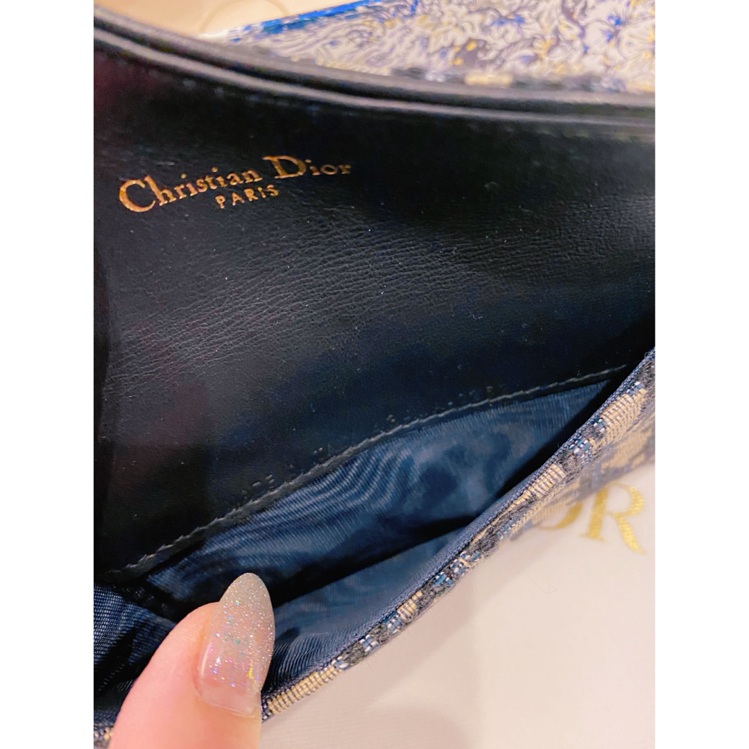 Christian Dior(クリスチャンディオール)のDIOR Saddle Cosmos ジップ カードホルダーフラグメントケース レディースのファッション小物(財布)の商品写真