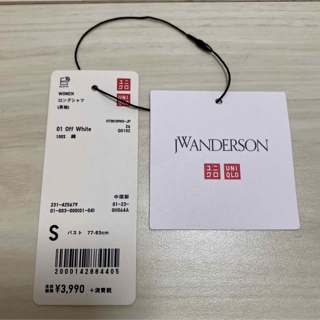 J.W.ANDERSON(ジェイダブリューアンダーソン)のJW ANDERSON UNIQLOコラボ 完売品 長袖シャツ レディースのトップス(シャツ/ブラウス(長袖/七分))の商品写真