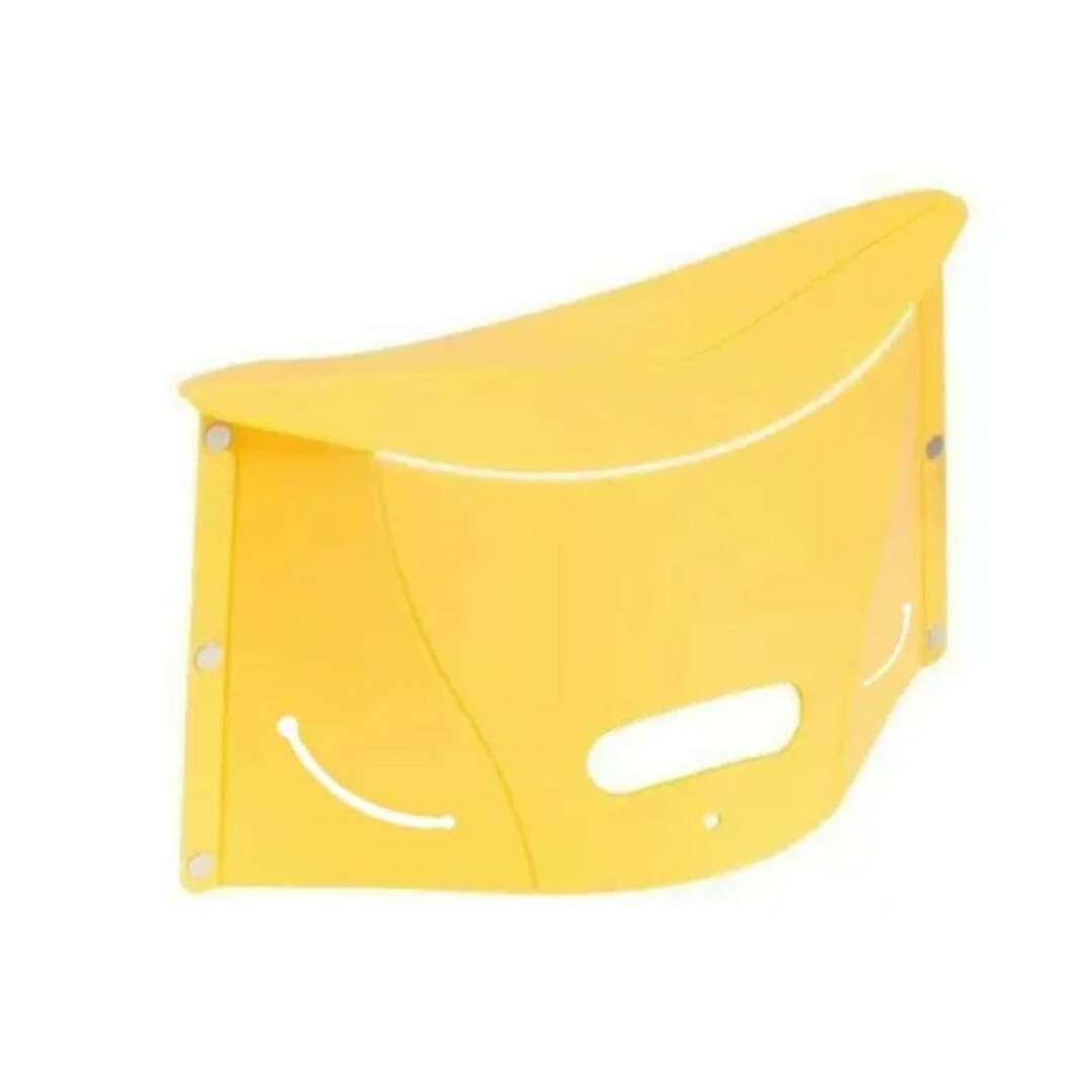 折りたたみ椅子 黄色 コンパクト 持ち運び 踏み台 花見 フェス ディズニー インテリア/住まい/日用品の椅子/チェア(折り畳みイス)の商品写真