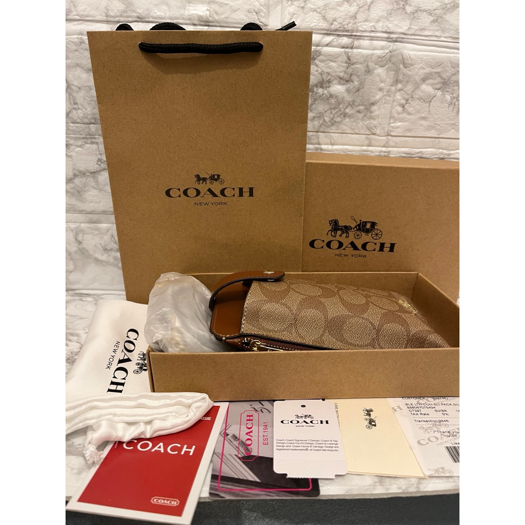 COACH(コーチ)のCOACHスマホショルダーバッグ　シグネチャー レディースのバッグ(ショルダーバッグ)の商品写真