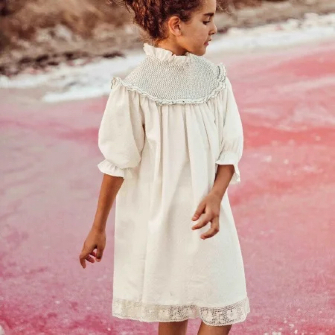 Caramel baby&child (キャラメルベビー&チャイルド)のLiiLU Rustic Dobby Dress (dobby ecru) 4Y キッズ/ベビー/マタニティのキッズ服女の子用(90cm~)(ワンピース)の商品写真