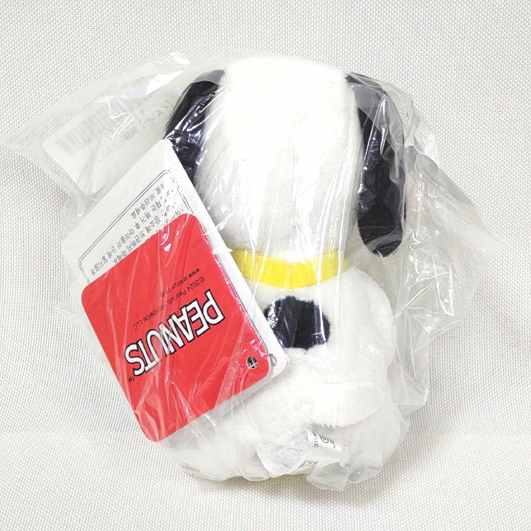 SNOOPY(スヌーピー)のSNOOPY マスコット ハート イエロー スヌーピー ぬいぐるみ エンタメ/ホビーのおもちゃ/ぬいぐるみ(ぬいぐるみ)の商品写真