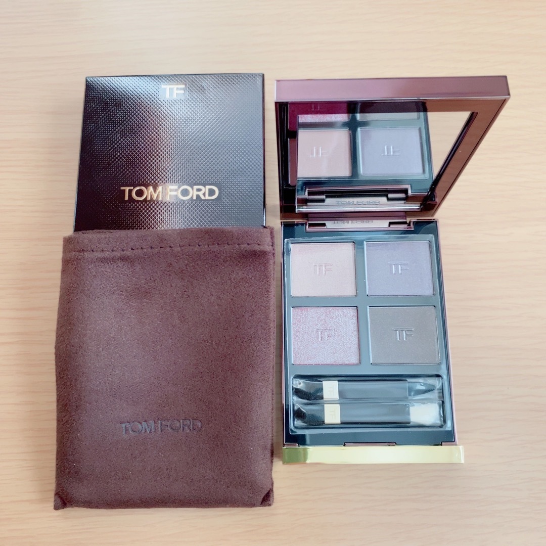 TOM FORD BEAUTY(トムフォードビューティ)の【廃盤色＊新品未使用】トムフォード アイカラークォード 25 プリティ ベイビー コスメ/美容のベースメイク/化粧品(アイシャドウ)の商品写真