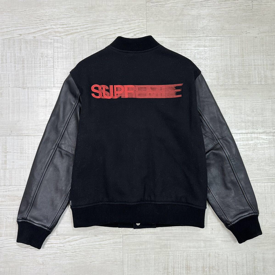 Supreme(シュプリーム)の18aw Supreme モーション ロゴ スタジャン バーシティ ジャケット メンズのジャケット/アウター(スタジャン)の商品写真