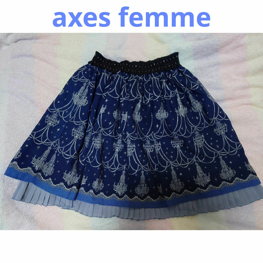 axes femme(アクシーズファム)のaxes femme シャンデリア柄 スカート レディースのスカート(ひざ丈スカート)の商品写真