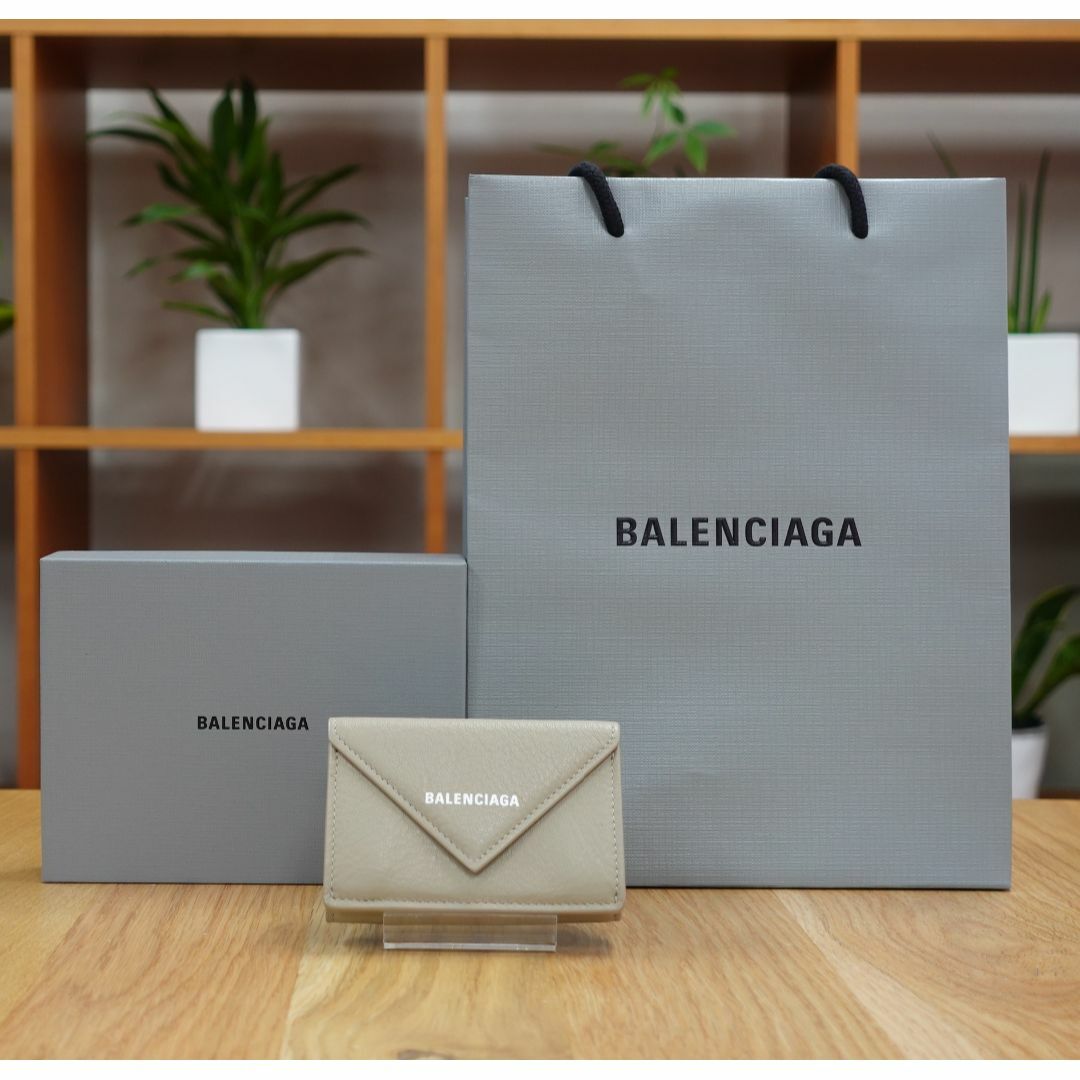 Balenciaga(バレンシアガ)のBALENCIAGA バレンシアガ ペーパーミニウォレット ベージュ レディースのファッション小物(財布)の商品写真