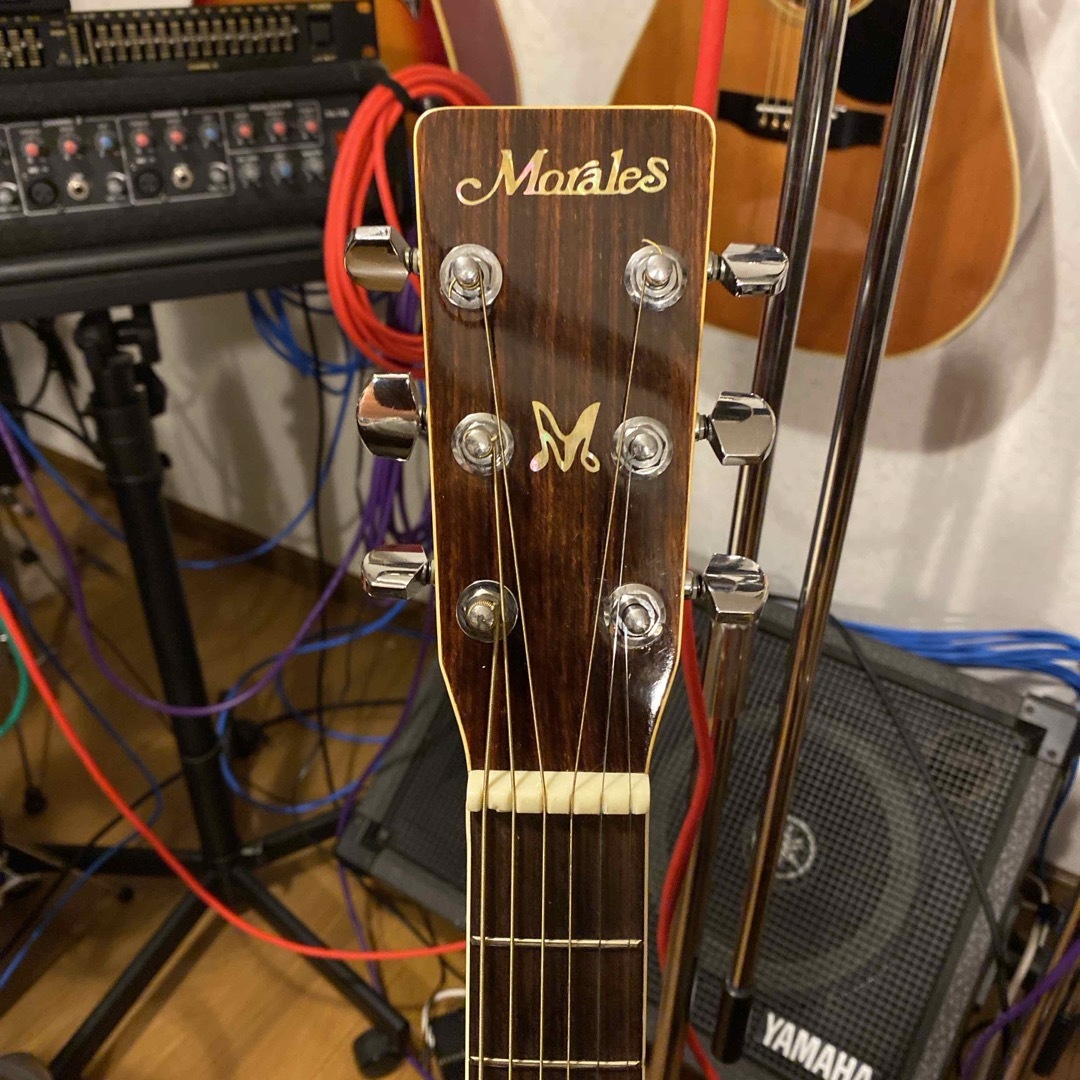 ヤマハ(ヤマハ)のMORALES m-２０アコースティックギター 楽器のギター(アコースティックギター)の商品写真