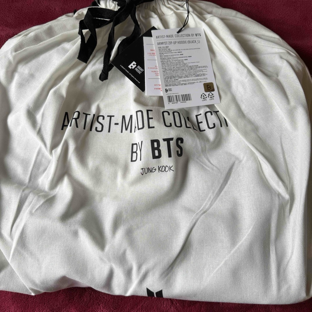 JUNG KOOK ARMYST ZIP-UP HOODIE エンタメ/ホビーのタレントグッズ(アイドルグッズ)の商品写真