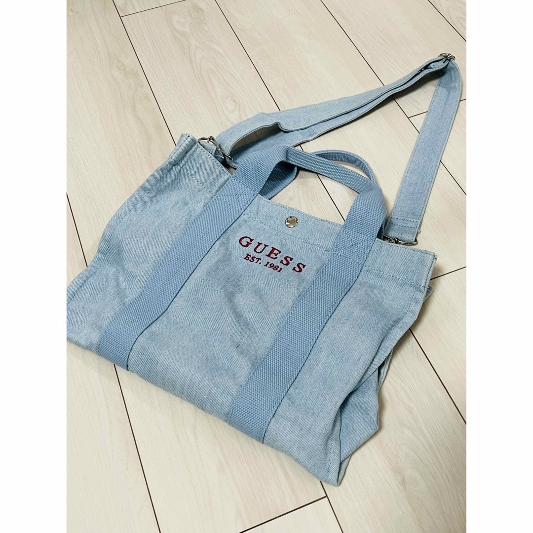 GUESS(ゲス)のGUESS トートバッグ  レディースのバッグ(トートバッグ)の商品写真