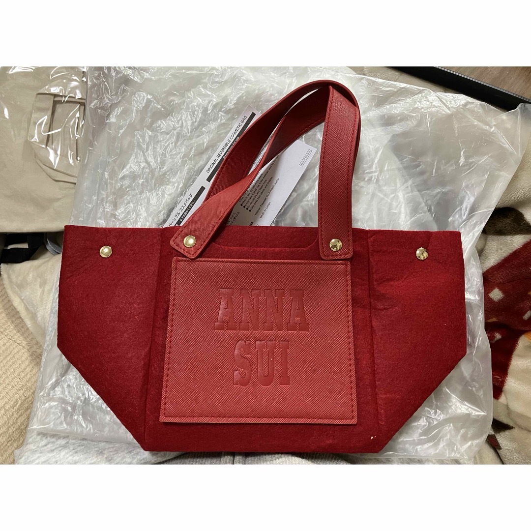 ANNA SUI(アナスイ)のanna sui(アナスイ)フェルトバッグ 赤　未使用 レディースのバッグ(トートバッグ)の商品写真