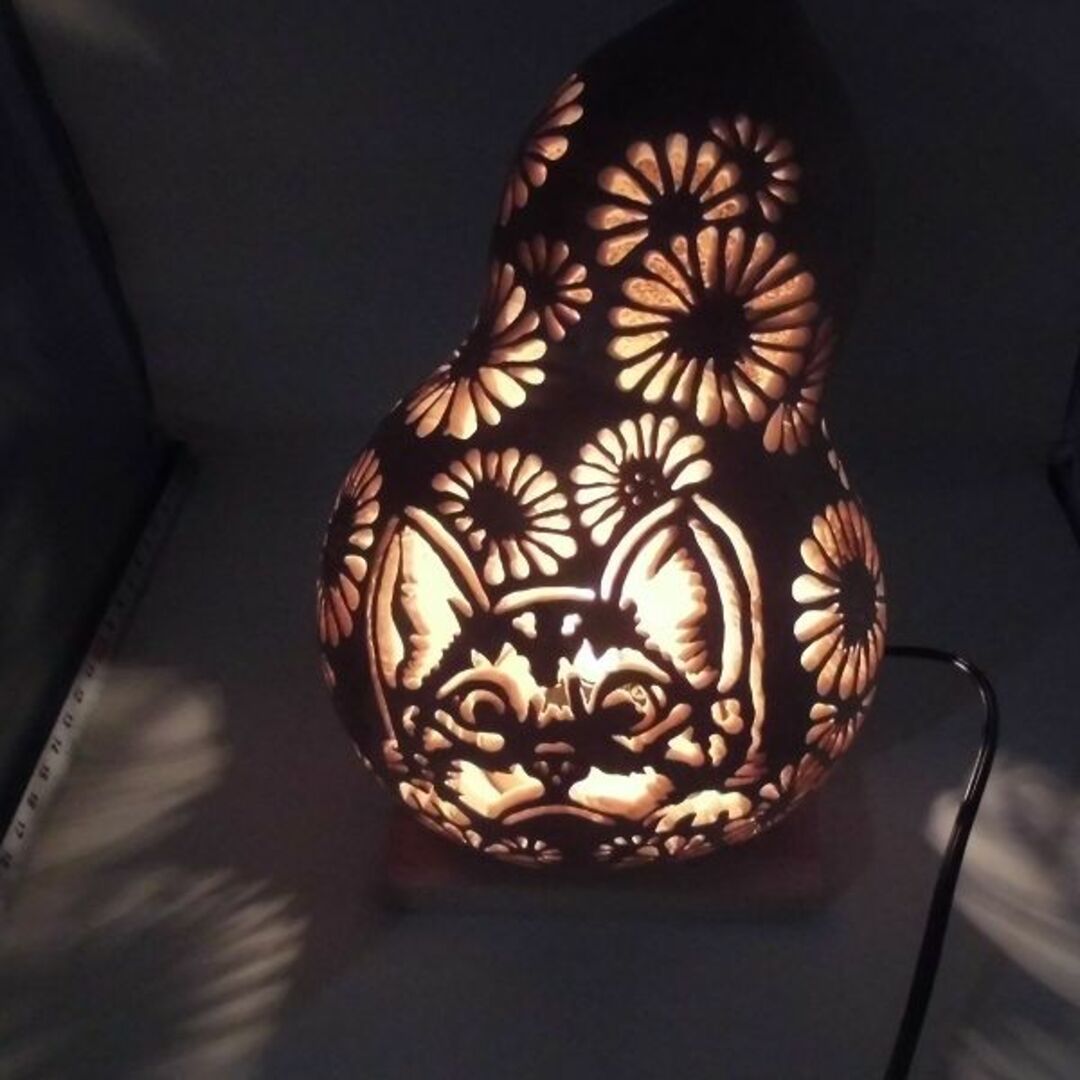 ひょうたんランプ　猫とお花 インテリア/住まい/日用品のライト/照明/LED(フロアスタンド)の商品写真