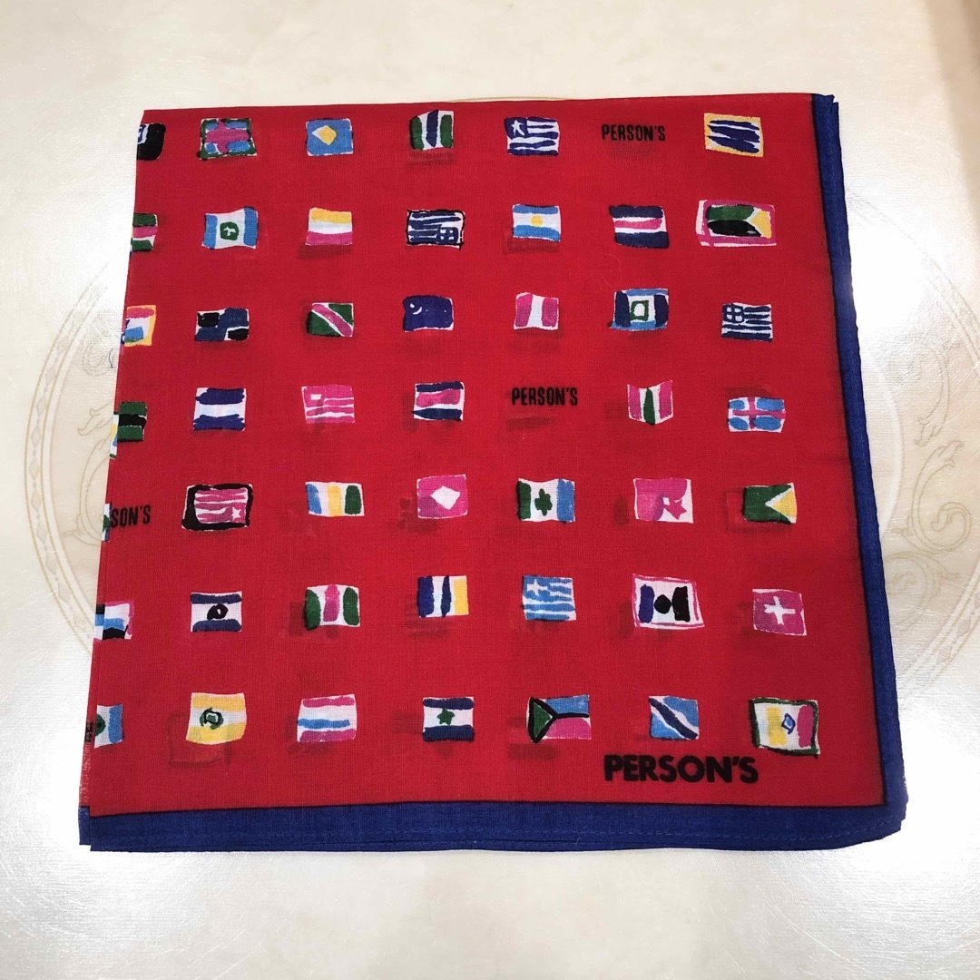 PERSON'S(パーソンズ)のPERSON'S  ハンカチ　レッド❤️  国旗🇯🇵🇺🇸🇸🇪🇨🇦🇩🇪  未使用品 レディースのファッション小物(ハンカチ)の商品写真