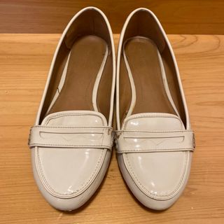 ザラ(ZARA)のZARA ザラ　ローファーパンプス　24cm 白(ハイヒール/パンプス)