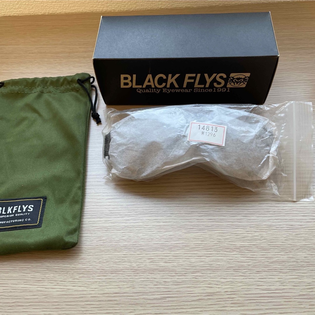 BLACK FLYS(ブラックフライズ)の新品未使用 BLACK FLYS サングラス FLY STINGER メンズのファッション小物(サングラス/メガネ)の商品写真