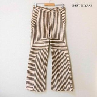 イッセイミヤケ(ISSEY MIYAKE)の美品 イッセイミヤケ ストライプ柄 コットン デニム フレアパンツ ブーツカット(カジュアルパンツ)