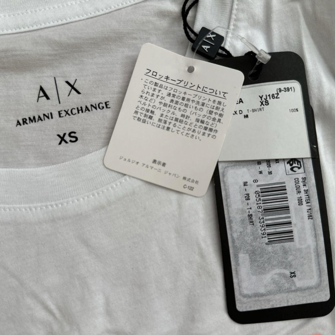 ARMANI EXCHANGE(アルマーニエクスチェンジ)のARMANI EXCHANGE レディース　Tシャツ　フロッキー　新品未使用 レディースのトップス(Tシャツ(半袖/袖なし))の商品写真