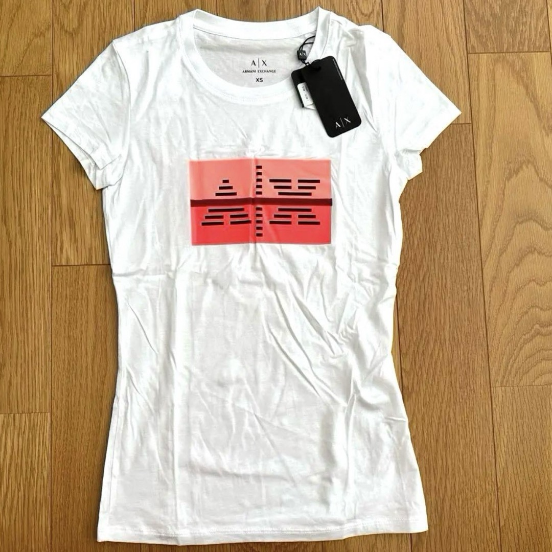 ARMANI EXCHANGE(アルマーニエクスチェンジ)のARMANI EXCHANGE レディース　Tシャツ　フロッキー　新品未使用 レディースのトップス(Tシャツ(半袖/袖なし))の商品写真