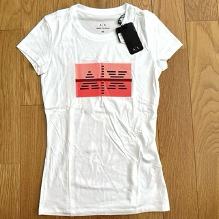 アルマーニエクスチェンジ(ARMANI EXCHANGE)のARMANI EXCHANGE レディース　Tシャツ　フロッキー　新品未使用(Tシャツ(半袖/袖なし))