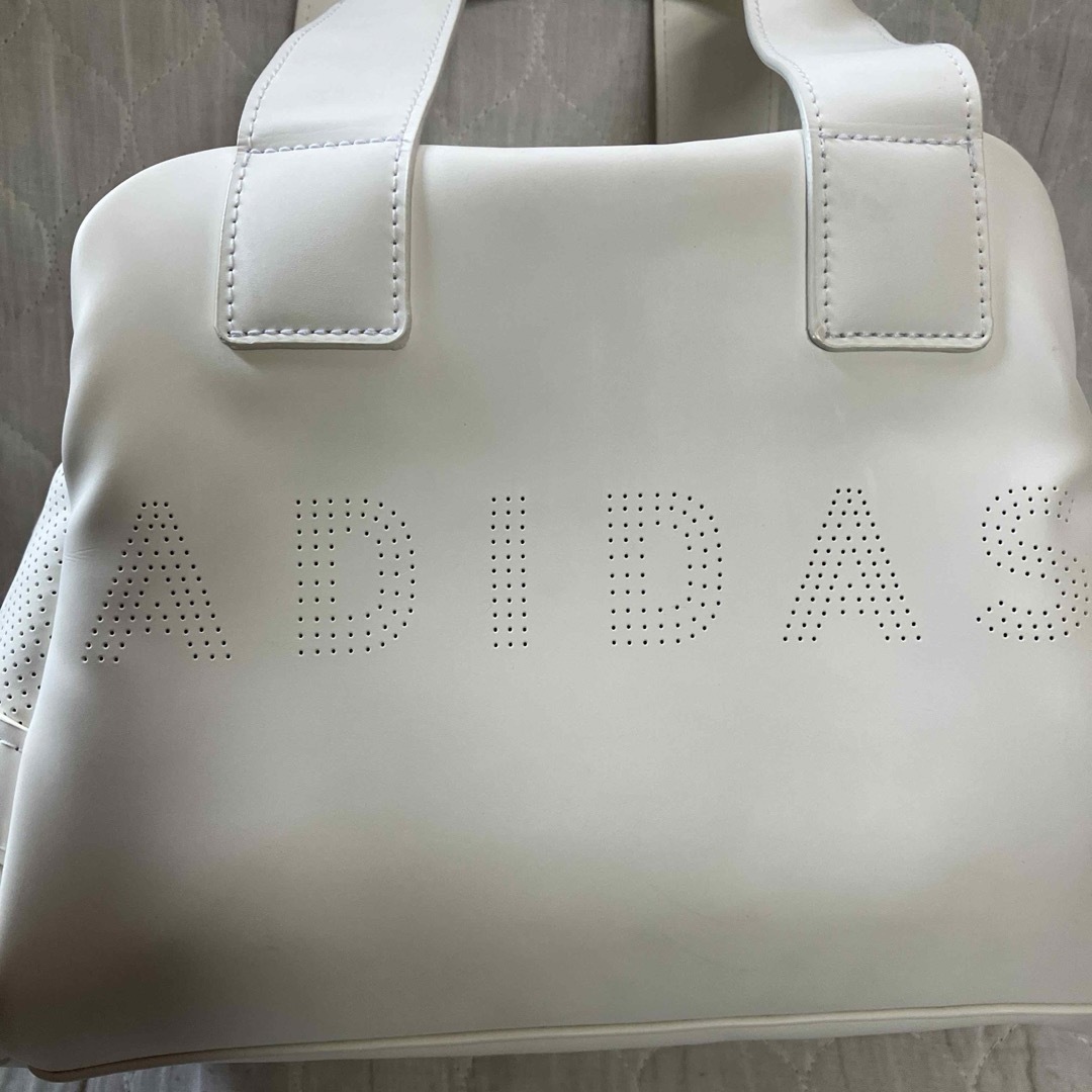 adidas(アディダス)の美品　アディダス　ゴルフカートバッグ スポーツ/アウトドアのゴルフ(バッグ)の商品写真