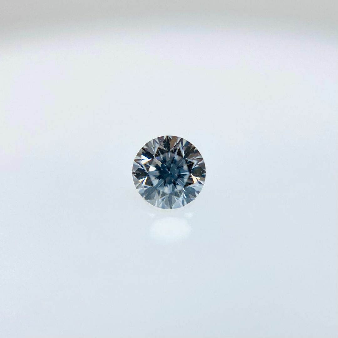 FANCY LIGHT BLUE 0.091ct RD/RT2523/CGL レディースのアクセサリー(その他)の商品写真