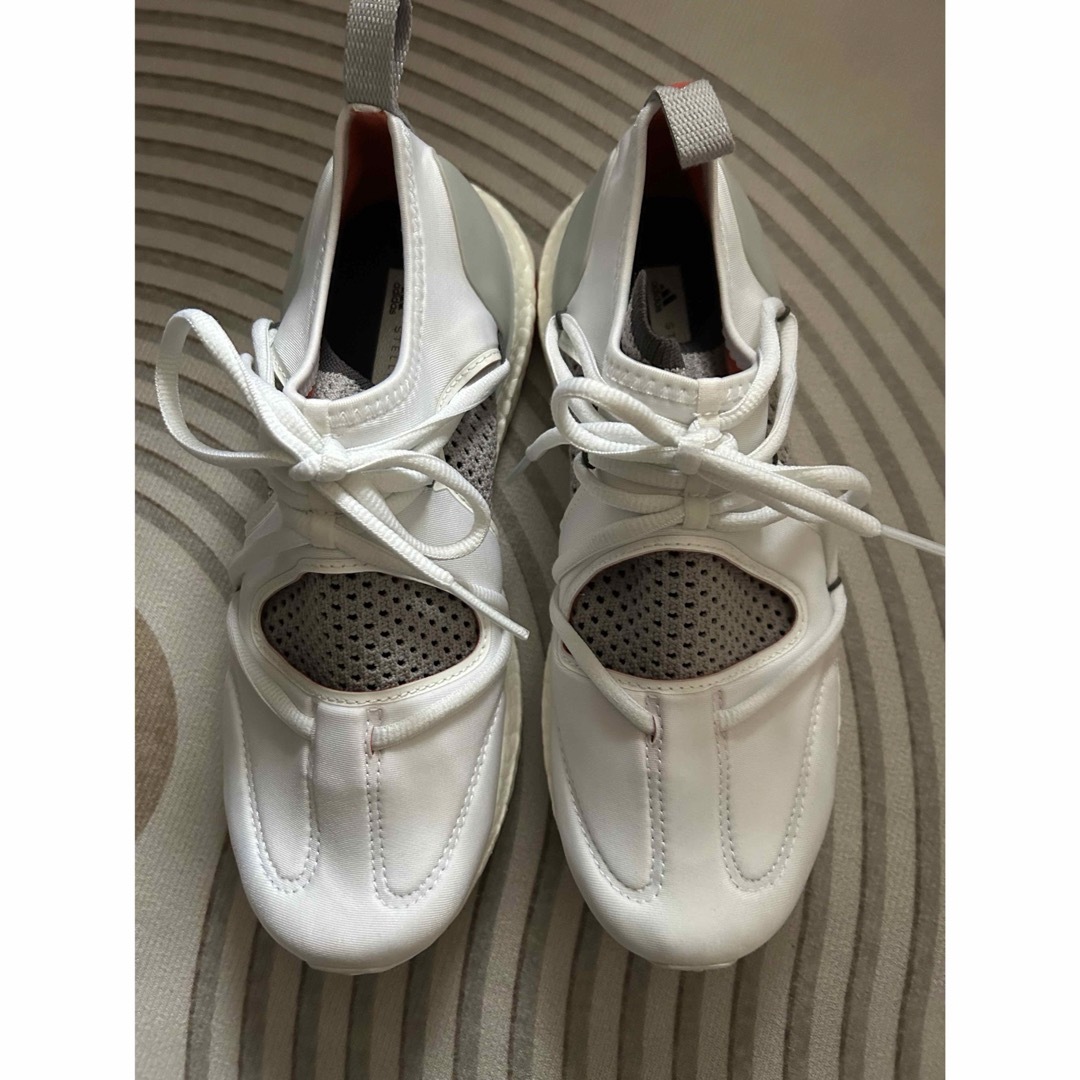 adidas by Stella McCartney(アディダスバイステラマッカートニー)の未使用　adidas✖️ステラマッカートニー　シューズ レディースの靴/シューズ(スニーカー)の商品写真