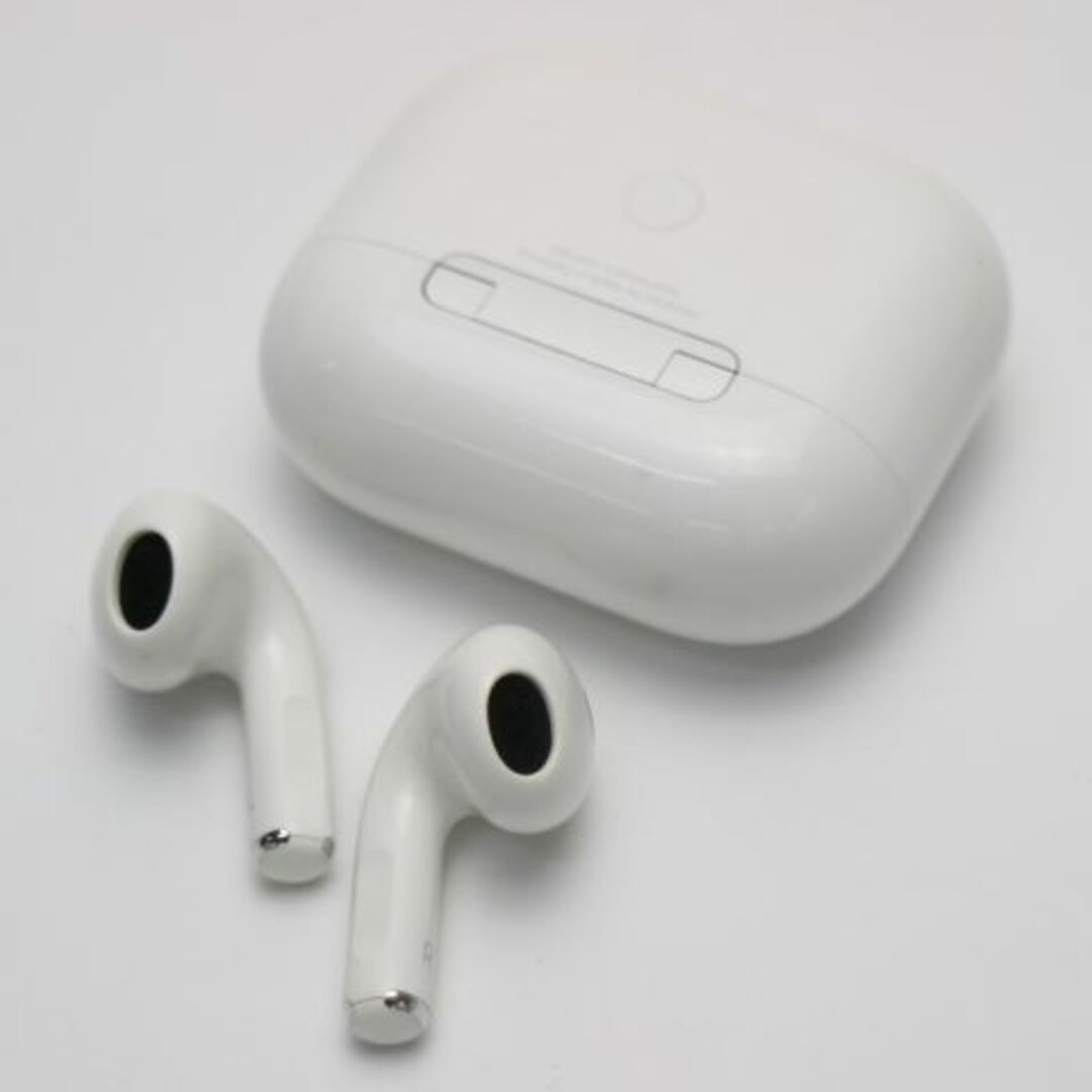 Apple(アップル)のAirPods 第3世代   M777 スマホ/家電/カメラのオーディオ機器(ヘッドフォン/イヤフォン)の商品写真